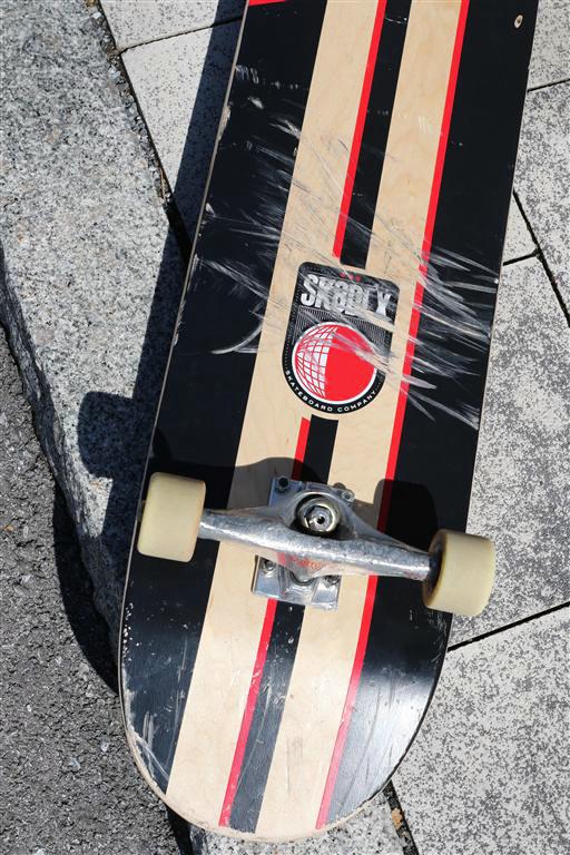 SK8DLX Soccer Series Deck