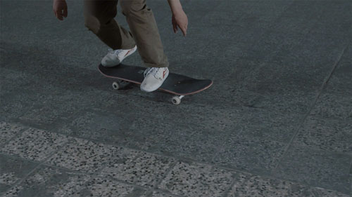 Skateboard Trick BS 180 Heelflip