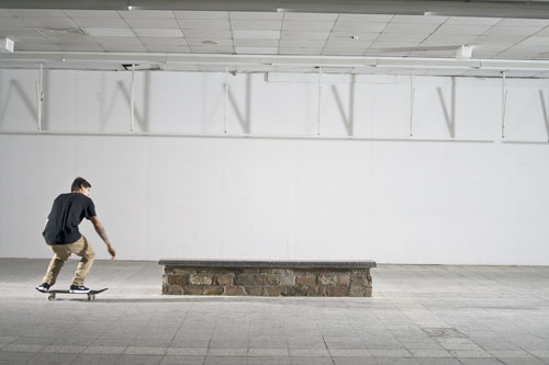 Skateboard Trick FS Noseslide Feet Position