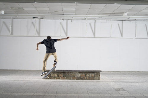 Skateboard Trick FS Noseslide