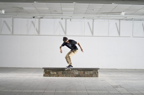 Skateboard Trick Nollie Flip Noseslide