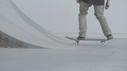 Skateboard Trick Rock to Fakie Feet Position