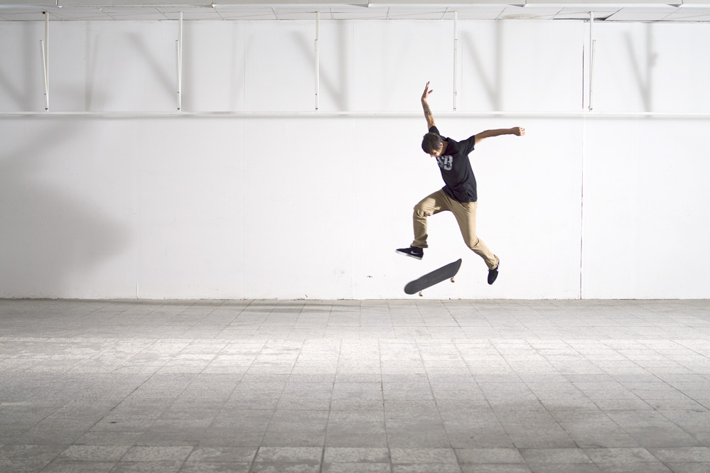 Skateboard Trick 360 Flip