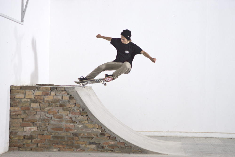 Skateboard Trick FS 50-50
