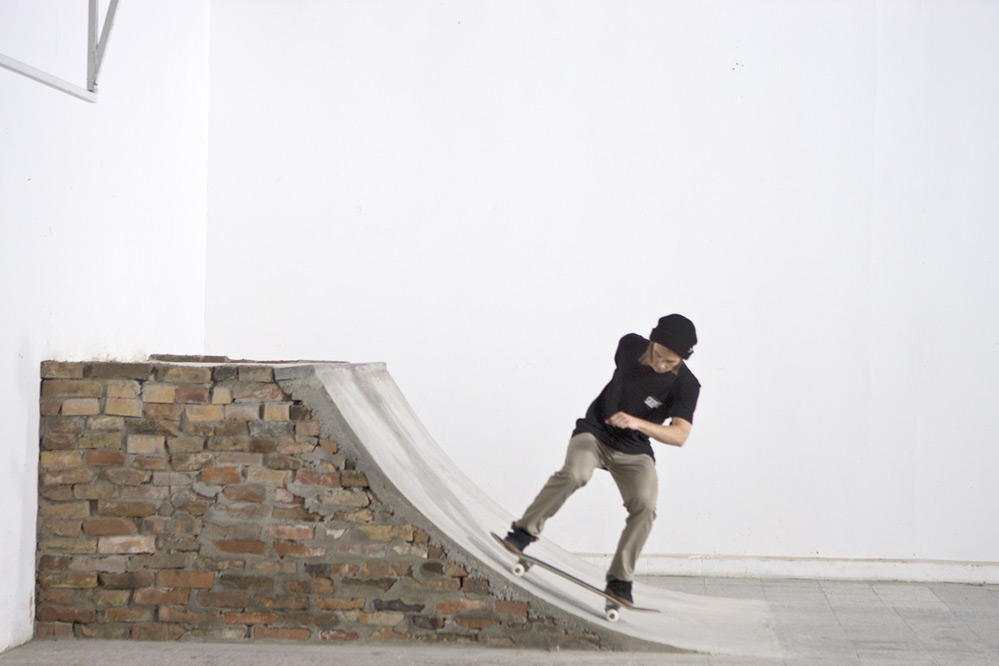 Skateboard Trick FS 50-50