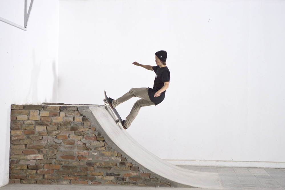 Skateboard Trick FS 50-50