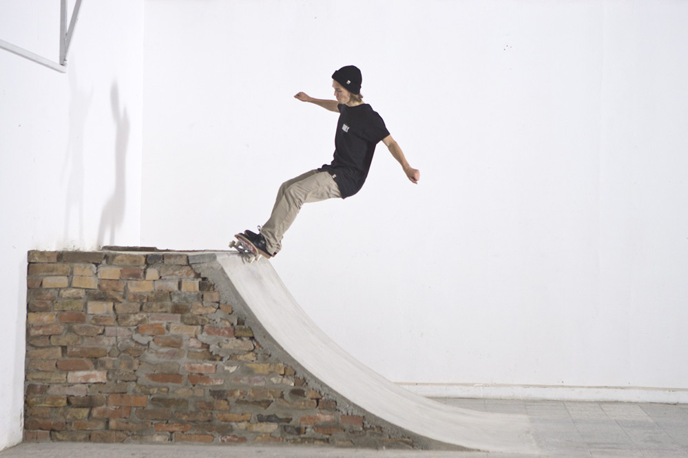 Skateboard Trick FS 50-50