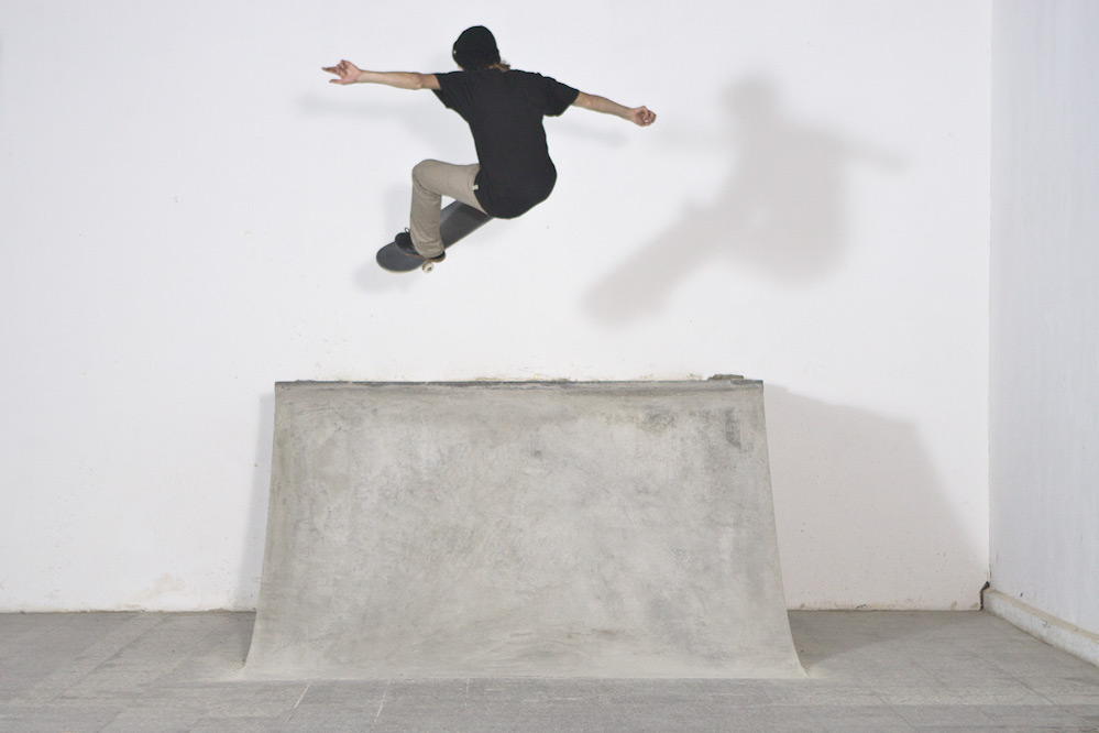 Skateboard Trick FS Ollie