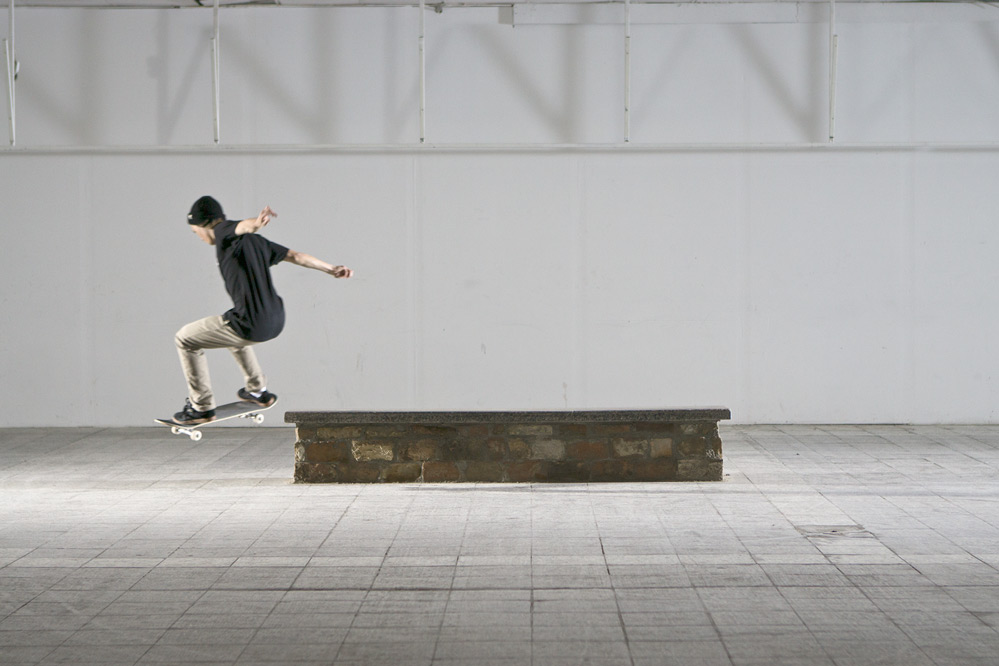 Skateboard Trick FS Smithgrind