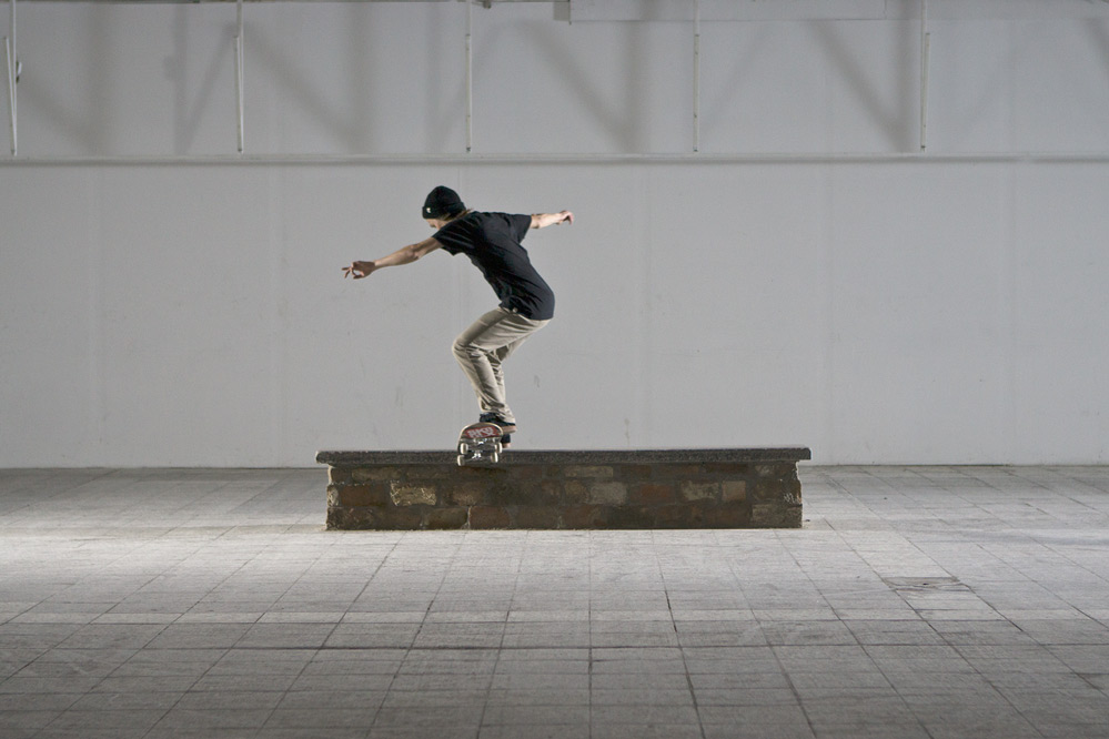 Skateboard Trick FS Tailslide