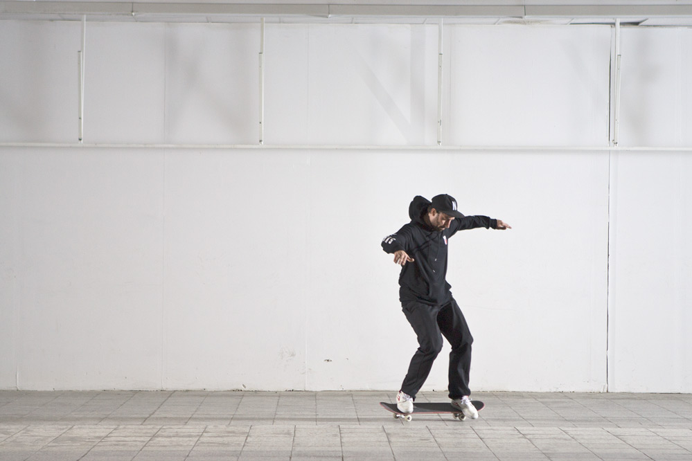 Skateboard Trick Heelflip