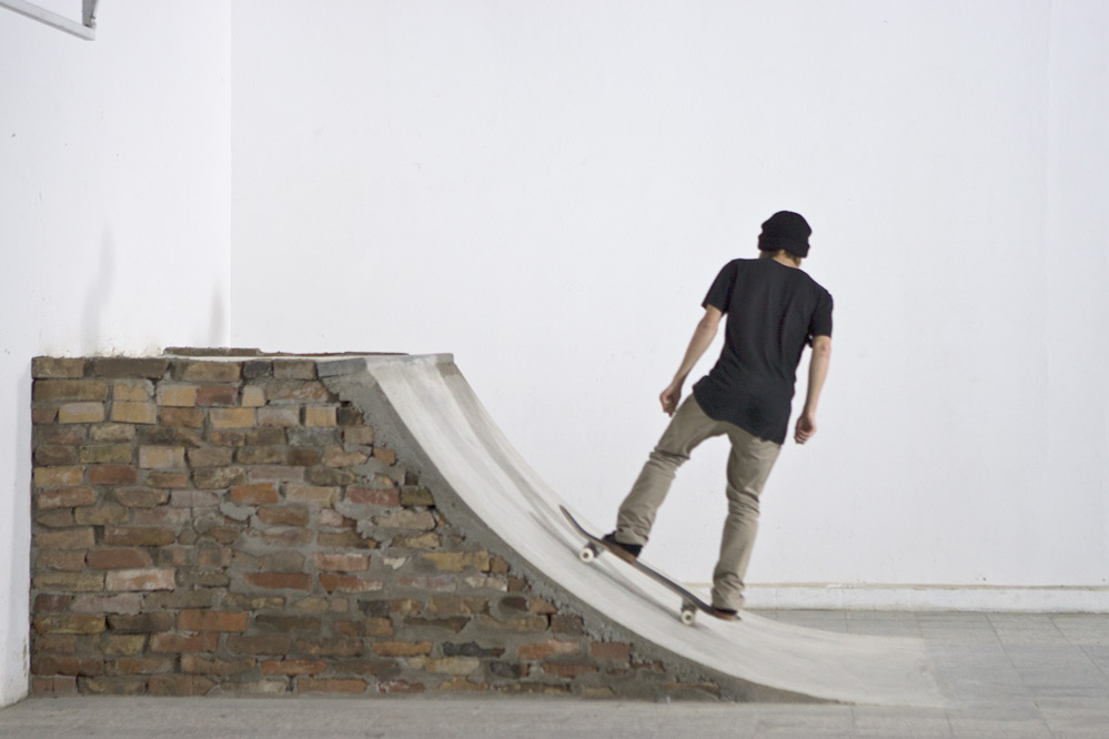 Skateboard Trick Rock to Fakie