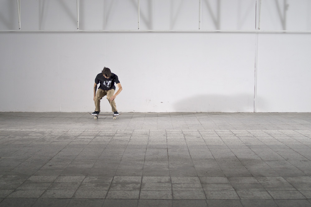 Skateboard Trick Varial Heelflip