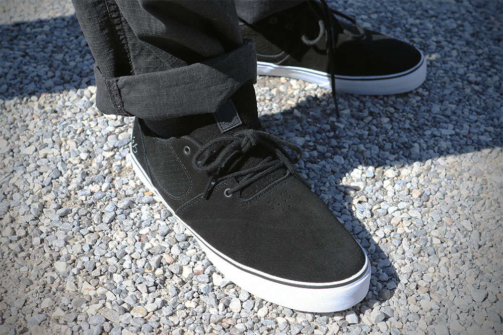 es accel skate shoes