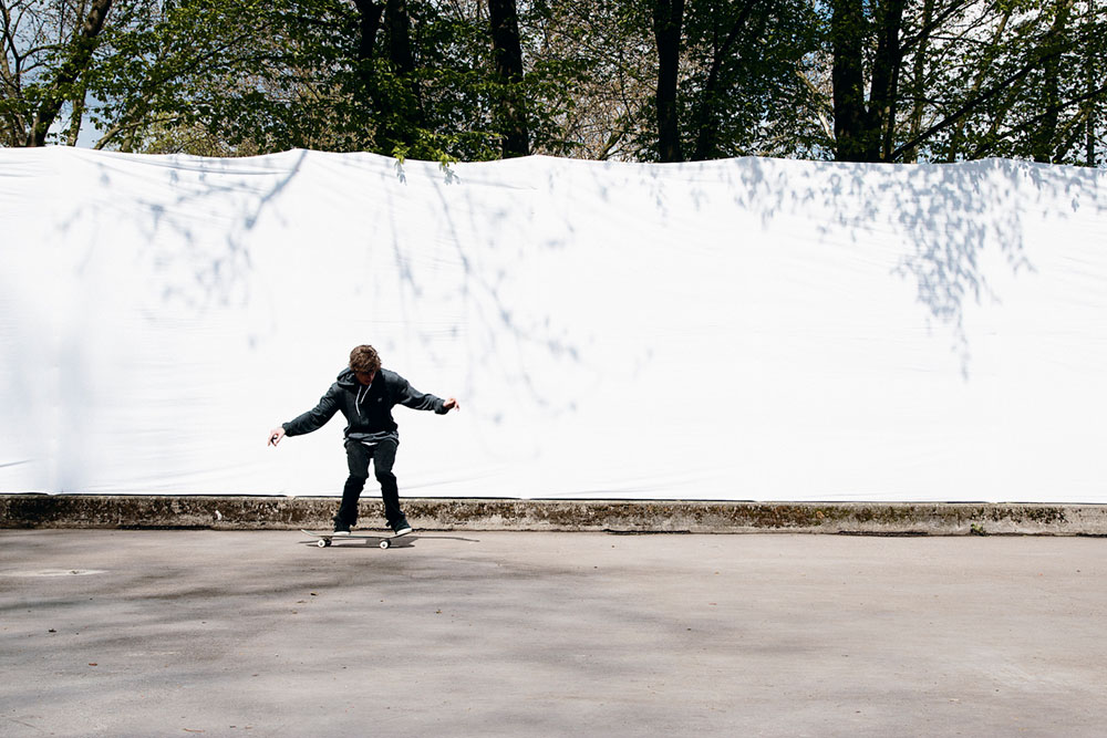 Skateboard Trick Nollie