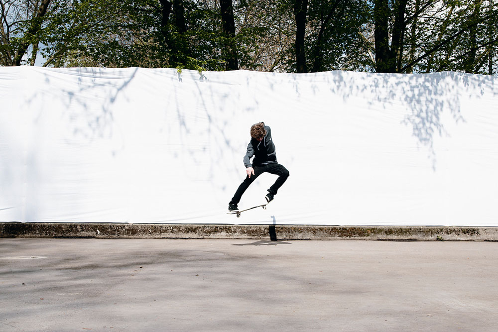 Skateboard Trick Nollie