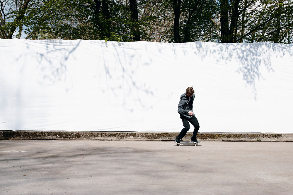 Skateboard Trick Nollie