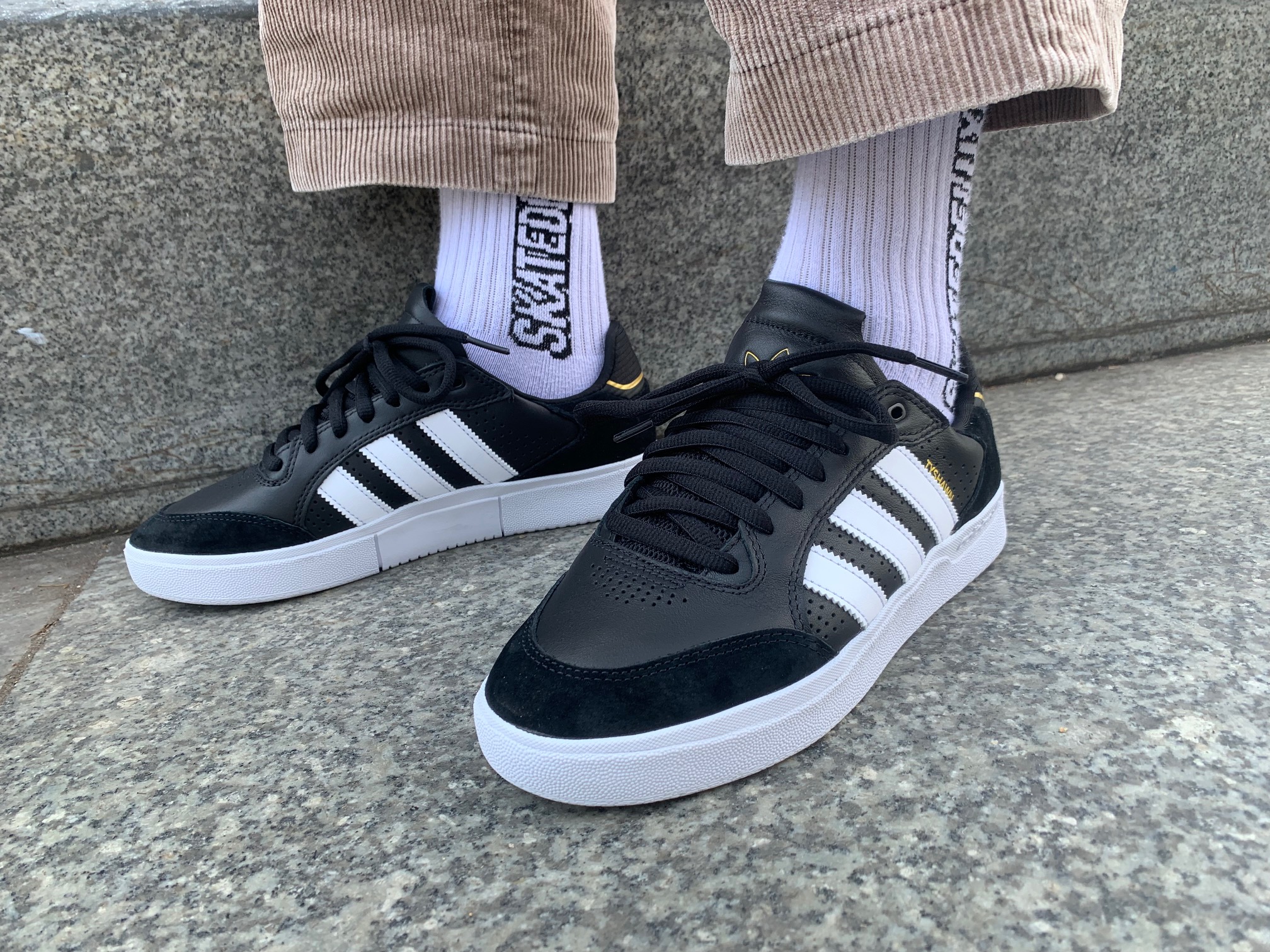 adidas Low wear review | skatedeluxe