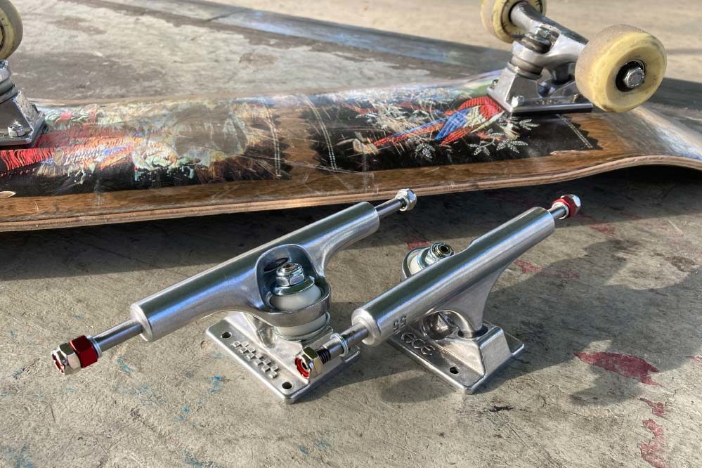 emulsie Cusco Klassiek ACE AF1 Hollow skateboard trucks review | skatedeluxe test