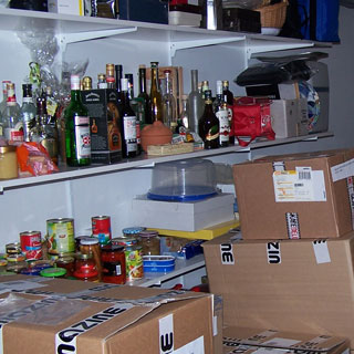 2007 - als die Garage voll war musste auch die Speisekammer als Lager herhalten