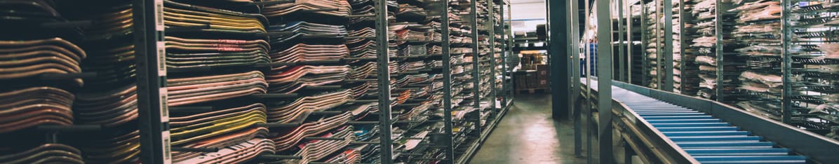 Arbeitsplatz Logistik skatedeluxe