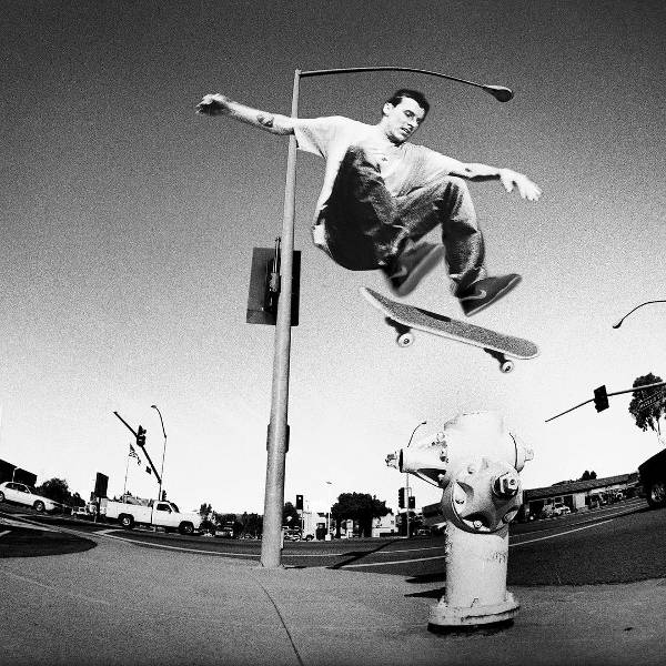 Nike SB Skate Team Gino Iannucci Kickflip Nike SB Skate Team Gino Iannucci Kickflip