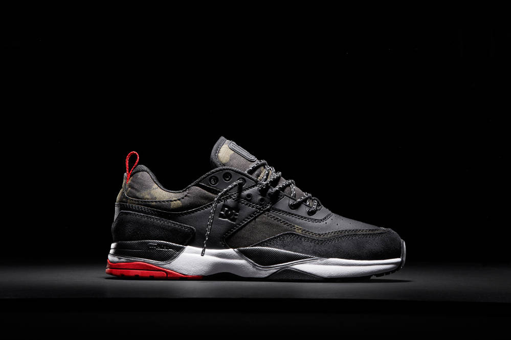 DC Mens E.tribeka Se Skate Shoe