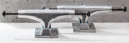 Low Skateboard trucks