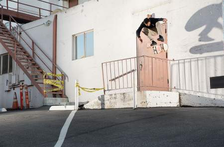 Converse Cons - Louie Lopez Heelflip Converse Cons Skateboarding